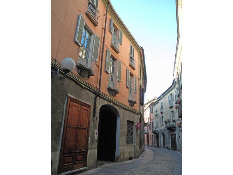 Appartamento In Centro Storico Asti Exterior foto