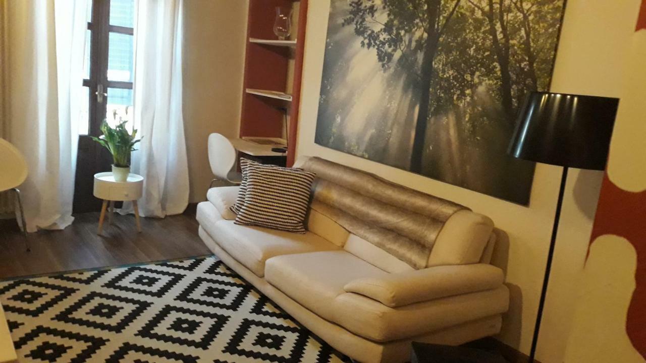 Appartamento In Centro Storico Asti Exterior foto