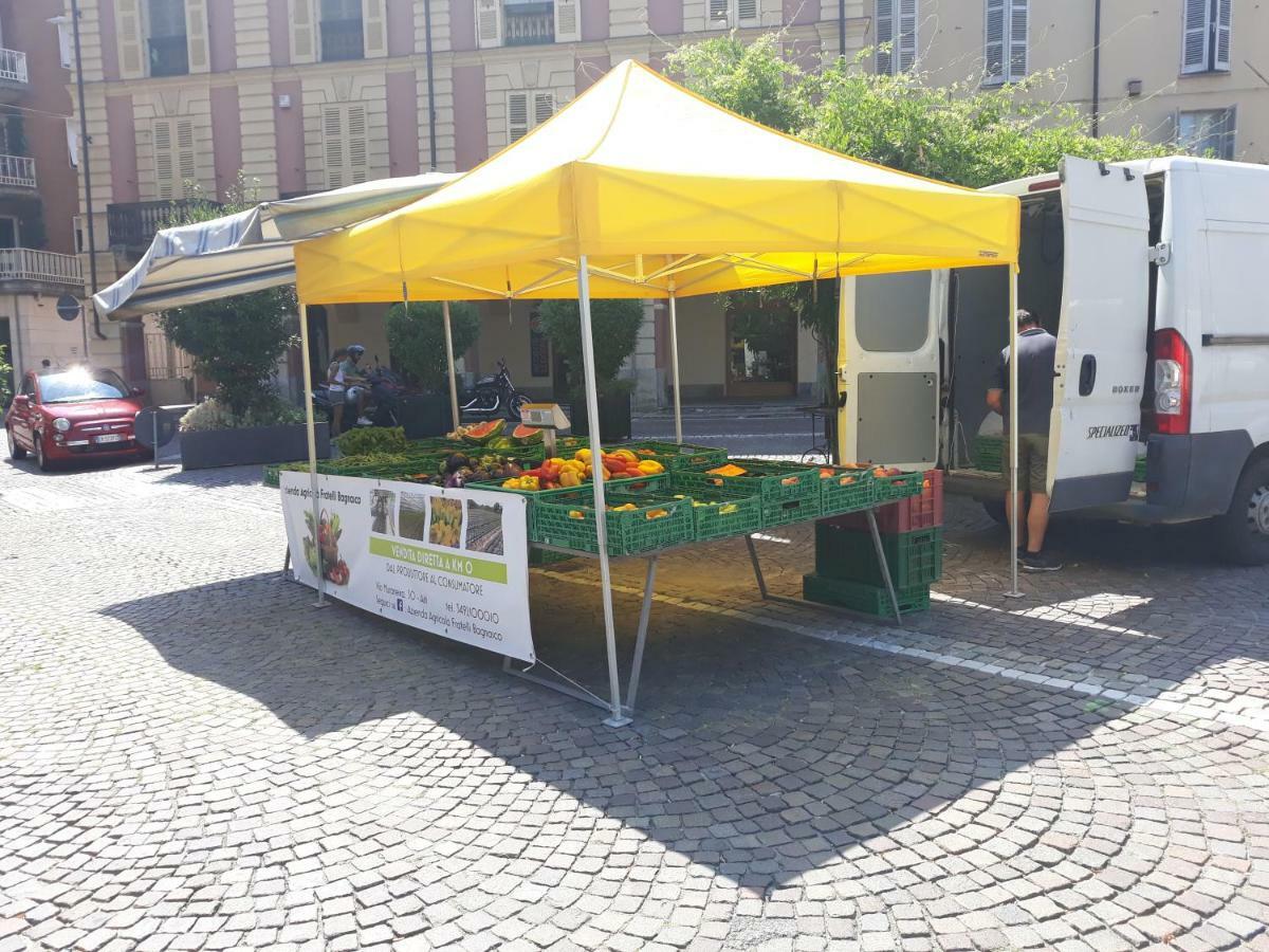 Appartamento In Centro Storico Asti Exterior foto